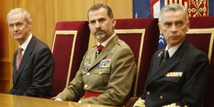 pedro-morenes-felipe-vi-almirante-fernando-garcia-sanchez-ceseden-291014