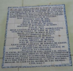 PLACA CONMEMORATIVA SUPERVIVIENTES DE LA PRIMERA VUELTA AL MUNDO