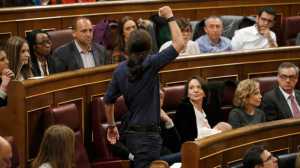 Los-diputados-de-Podemos-en-la-sesión-constitutiva-del-Congreso.-Foto-Efe.